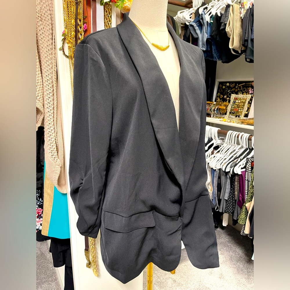 Maurices Black Blazer NWT Size Large
